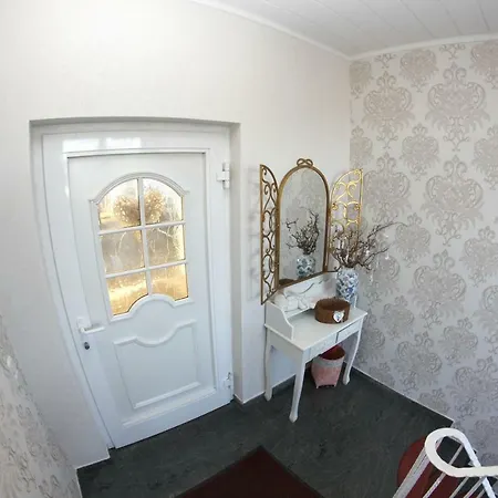 Holiday home An Der Weinrebe Das Ferienhaus In